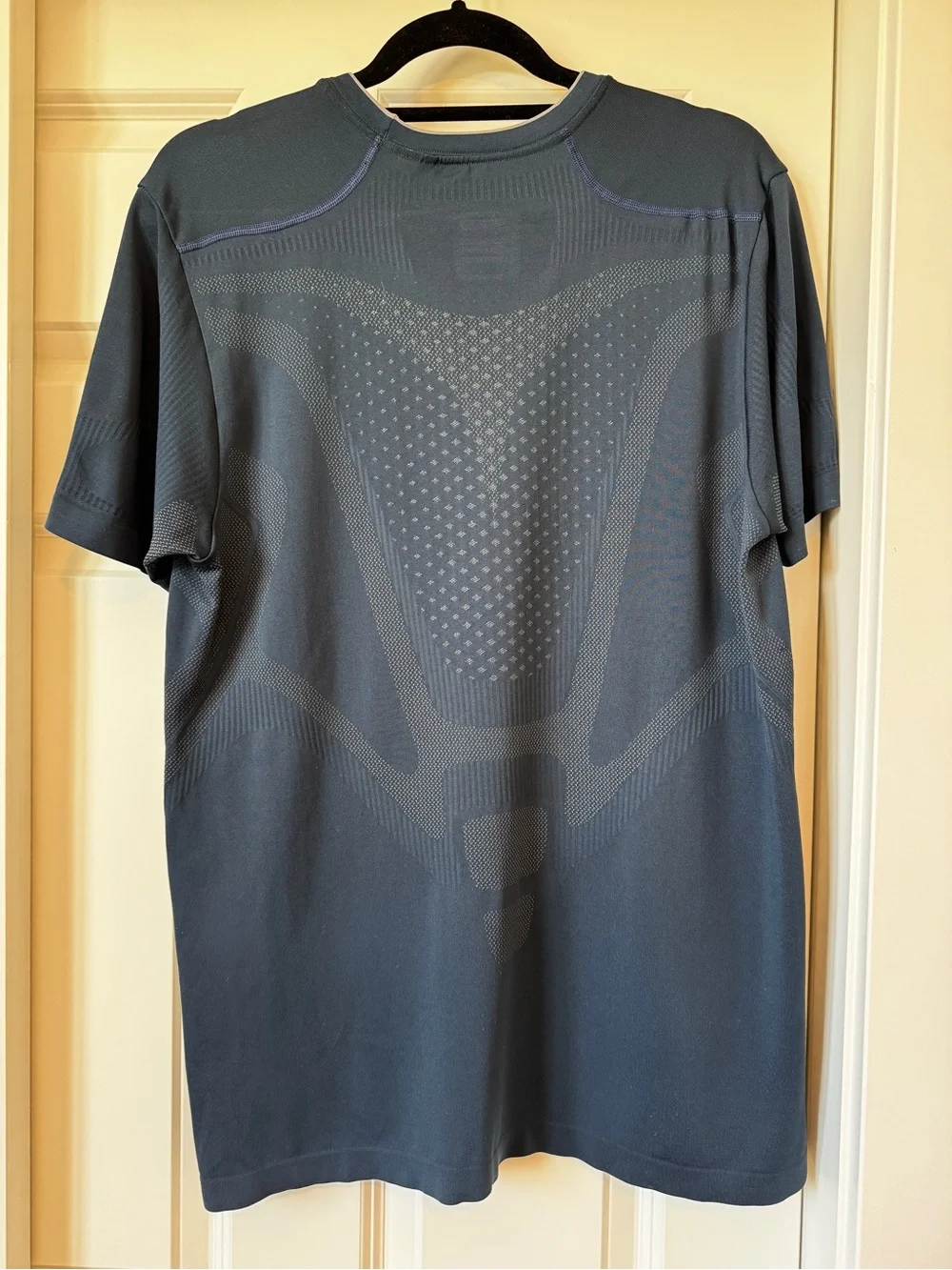 Vintage Nike Pro Fitted Seamless Compression Training Shirt Navy Men’s L